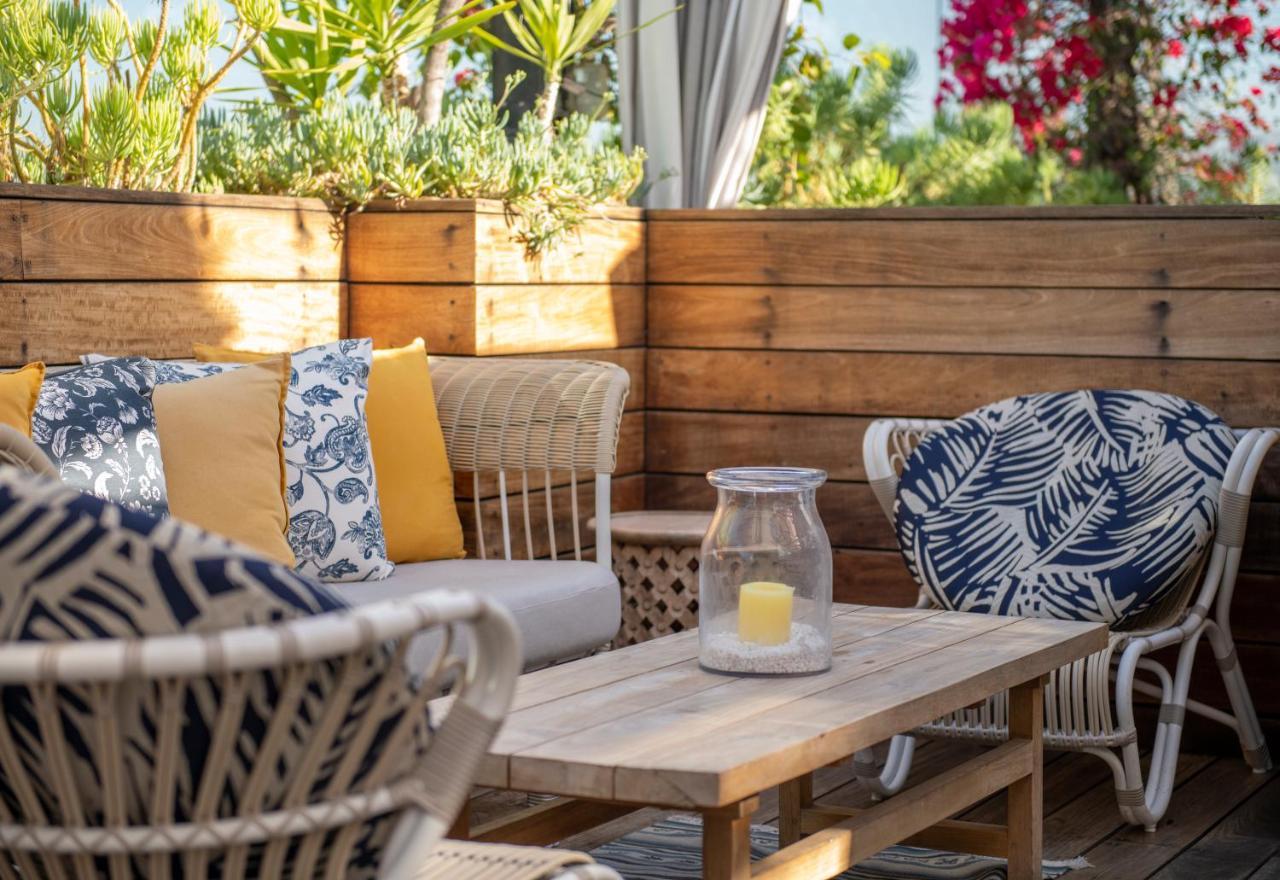 Sixty Beverly Hills Luaran gambar