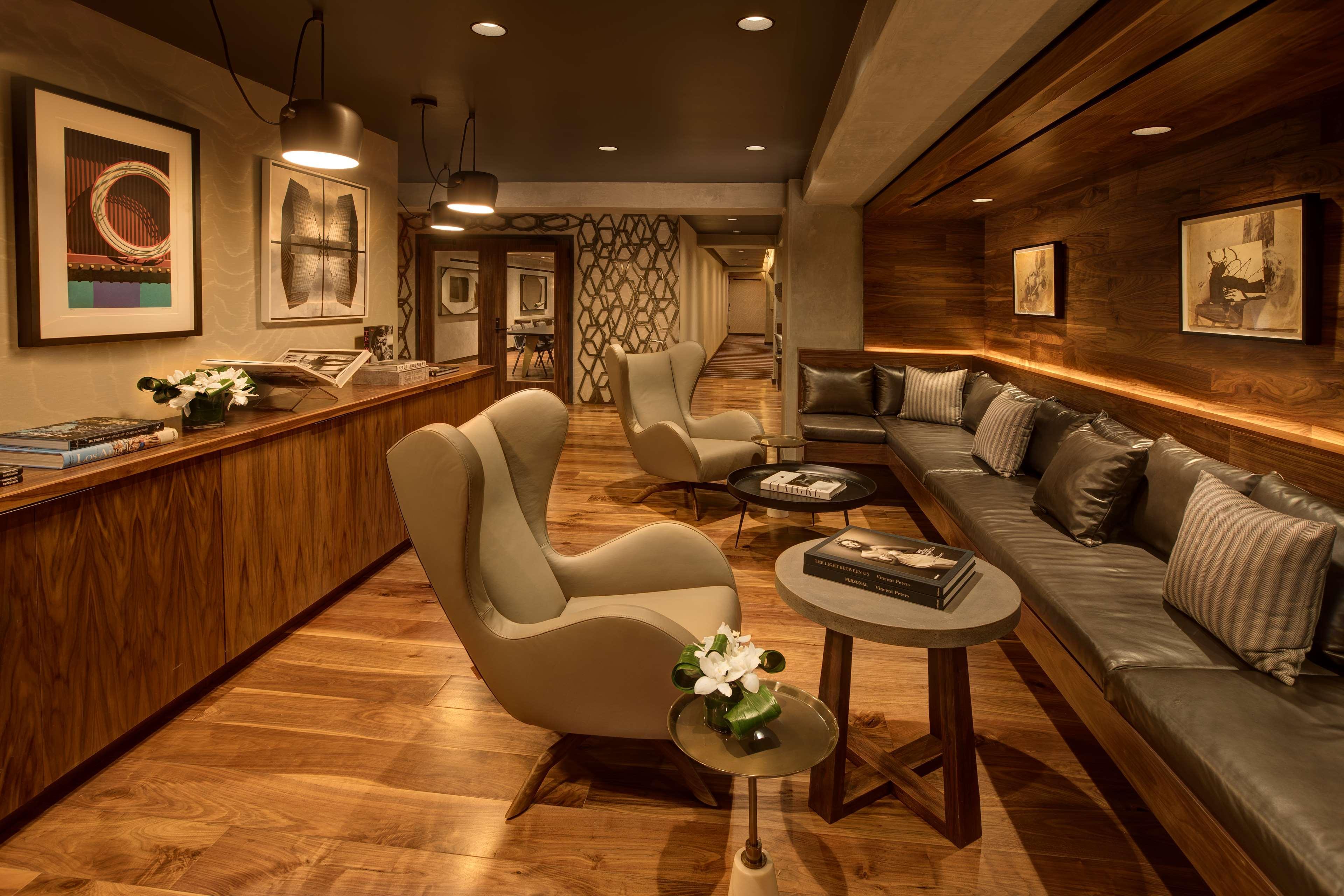 Sixty Beverly Hills Luaran gambar