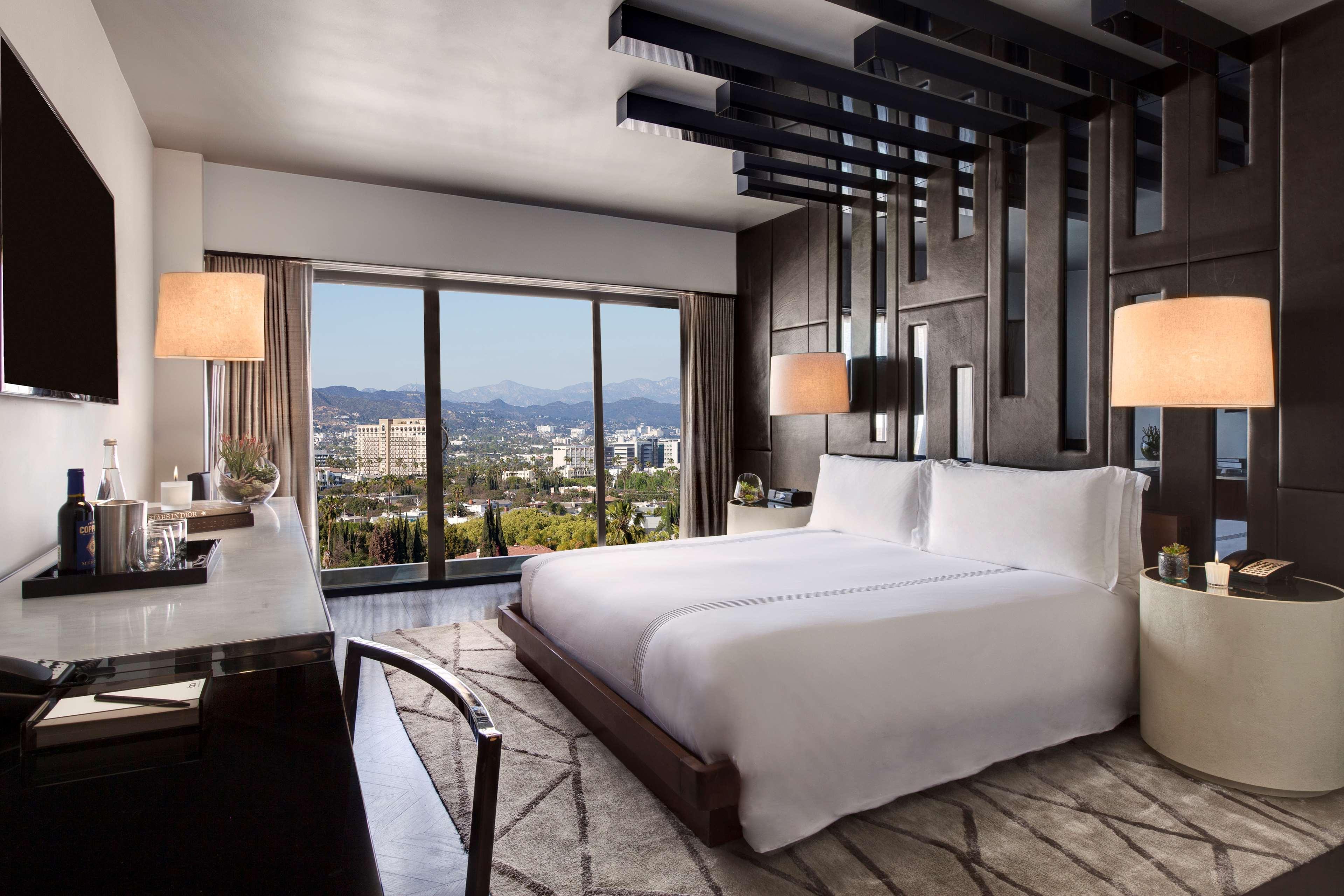 Sixty Beverly Hills Luaran gambar